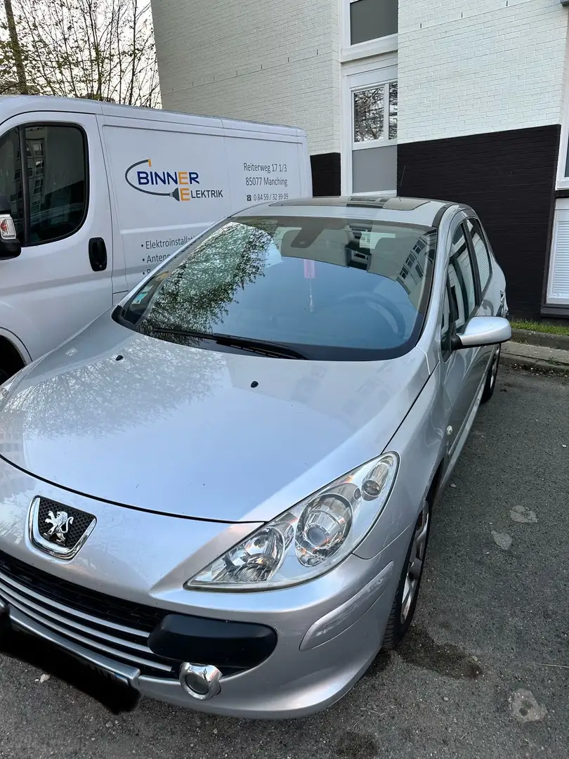 Peugeot 307 1.6 HDi - 110 chevaux dans l’etat - 1