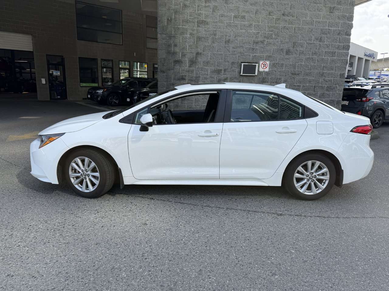 2026 Toyota Corolla LE CVT CarPlay/Android Auto | Backup Camera | Heat — photo 1