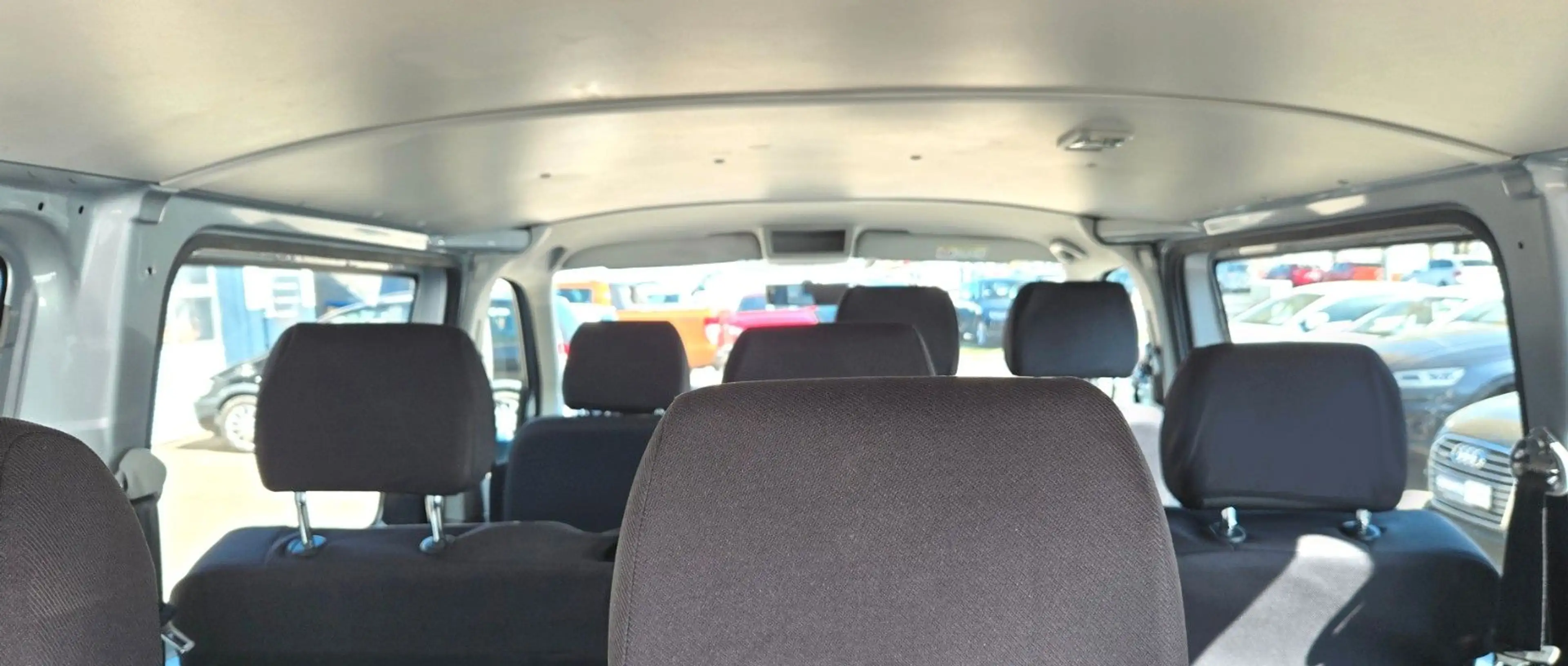 Volkswagen T6 Caravelle 9-Sitzer Anhängerkupplung Klima — photo 13