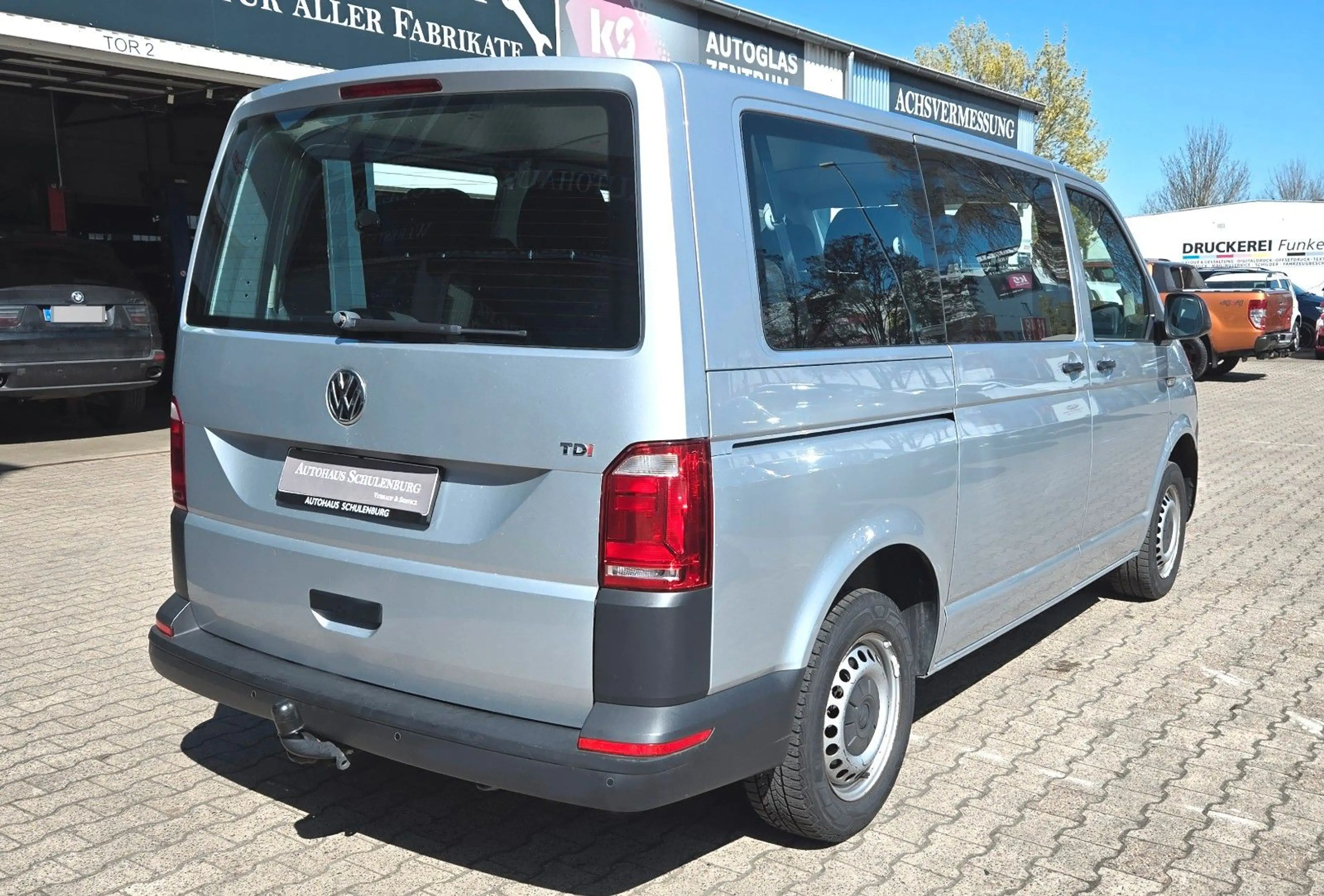 Volkswagen T6 Caravelle 9-Sitzer Anhängerkupplung Klima — photo 10