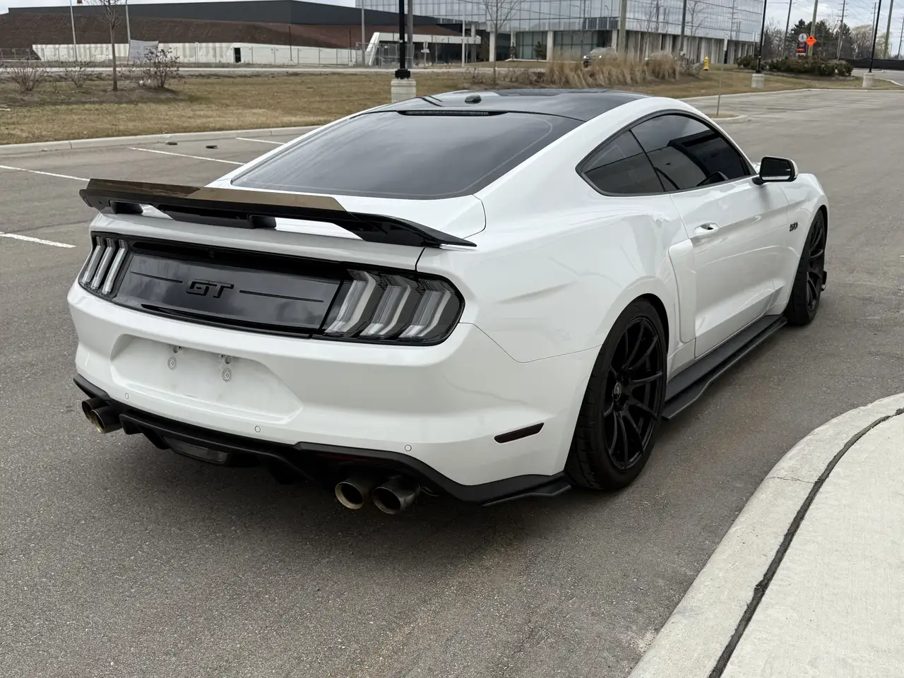 Ford Mustang снимка Ford Mustang