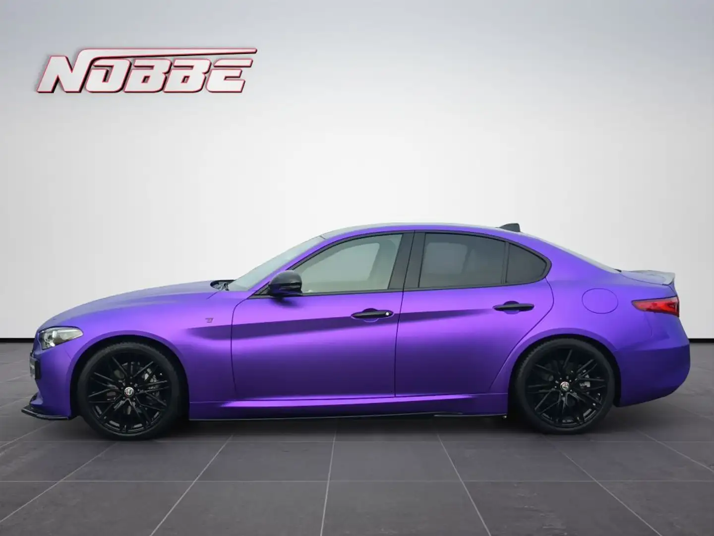 Alfa Romeo Giulia 2.0Turbo 16V AT8 Lusso Ti Weiß - 2