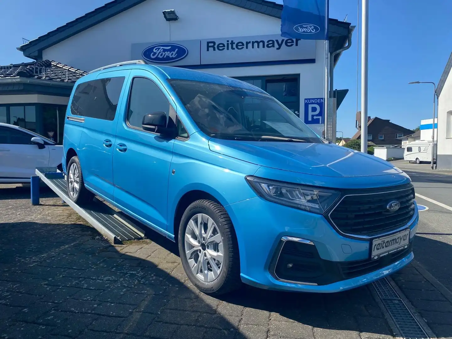 Ford Grand Tourneo Titanium Automatik  L2 7Sitzer Bleu - 1