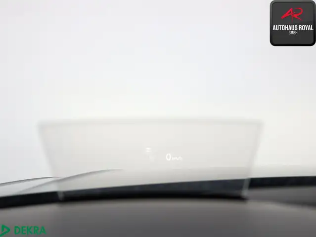 Volkswagen Tiguan view 14