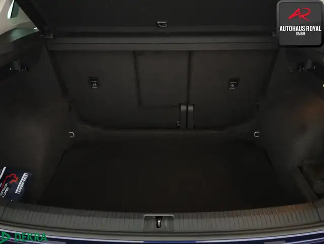 Volkswagen Tiguan view 12