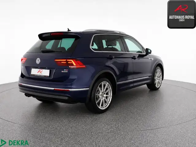 Volkswagen Tiguan view 4