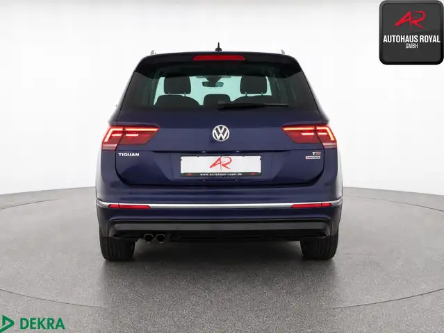 Volkswagen Tiguan view 3