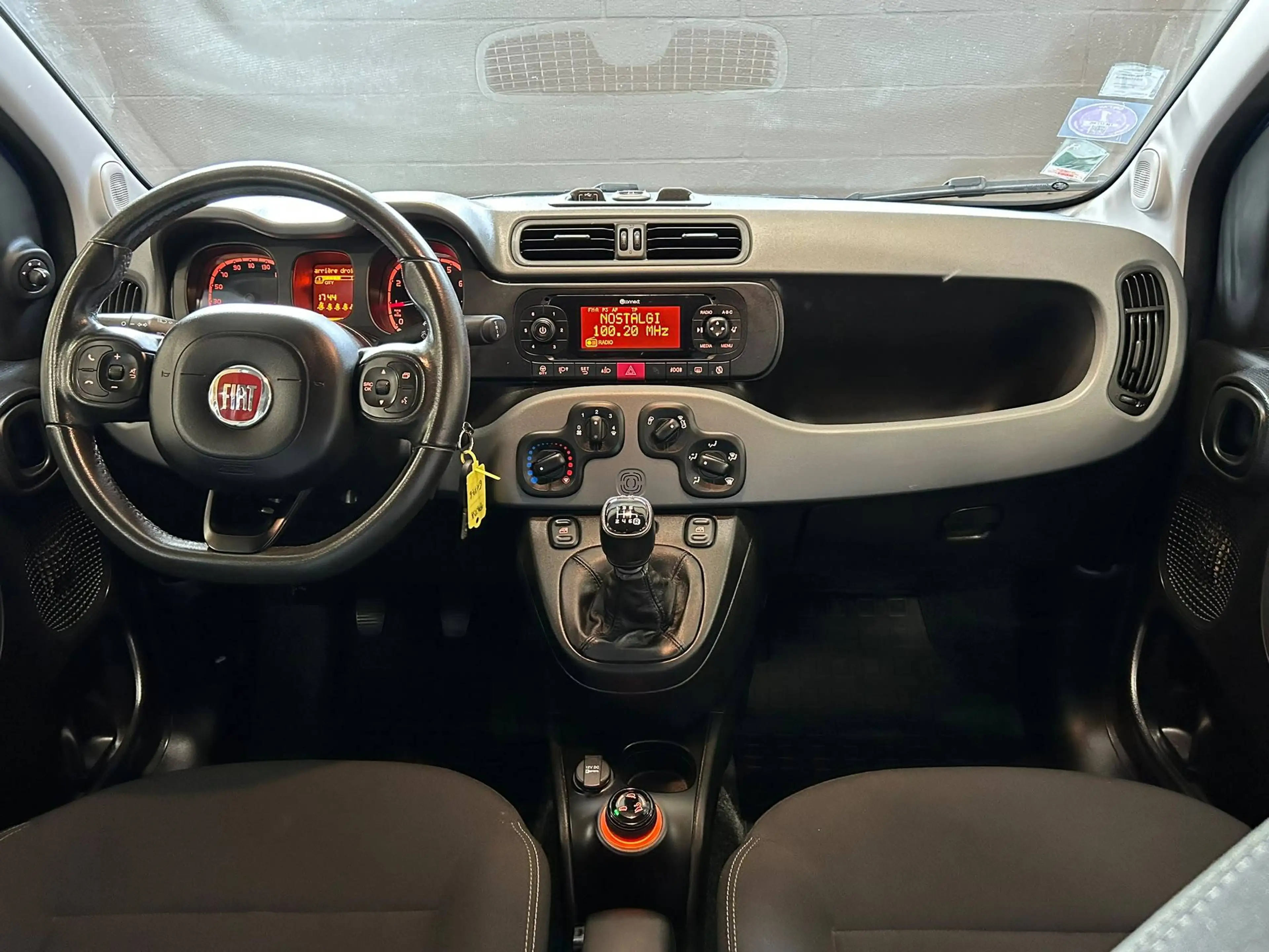 Fiat Panda 4x4 Cross 0,9I Série Waze Parfait état! Climatisation — photo 11