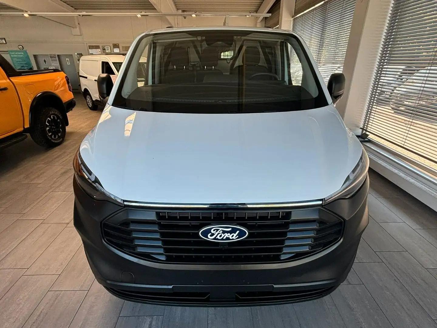 Ford Transit Custom Kasten 280 L1 FWD Blanco - 1