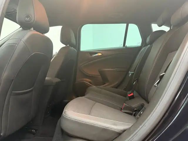 Opel Astra view 12