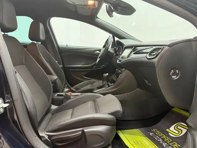 Opel Astra view 11