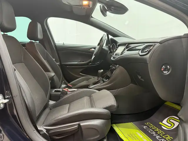 Opel Astra view 13