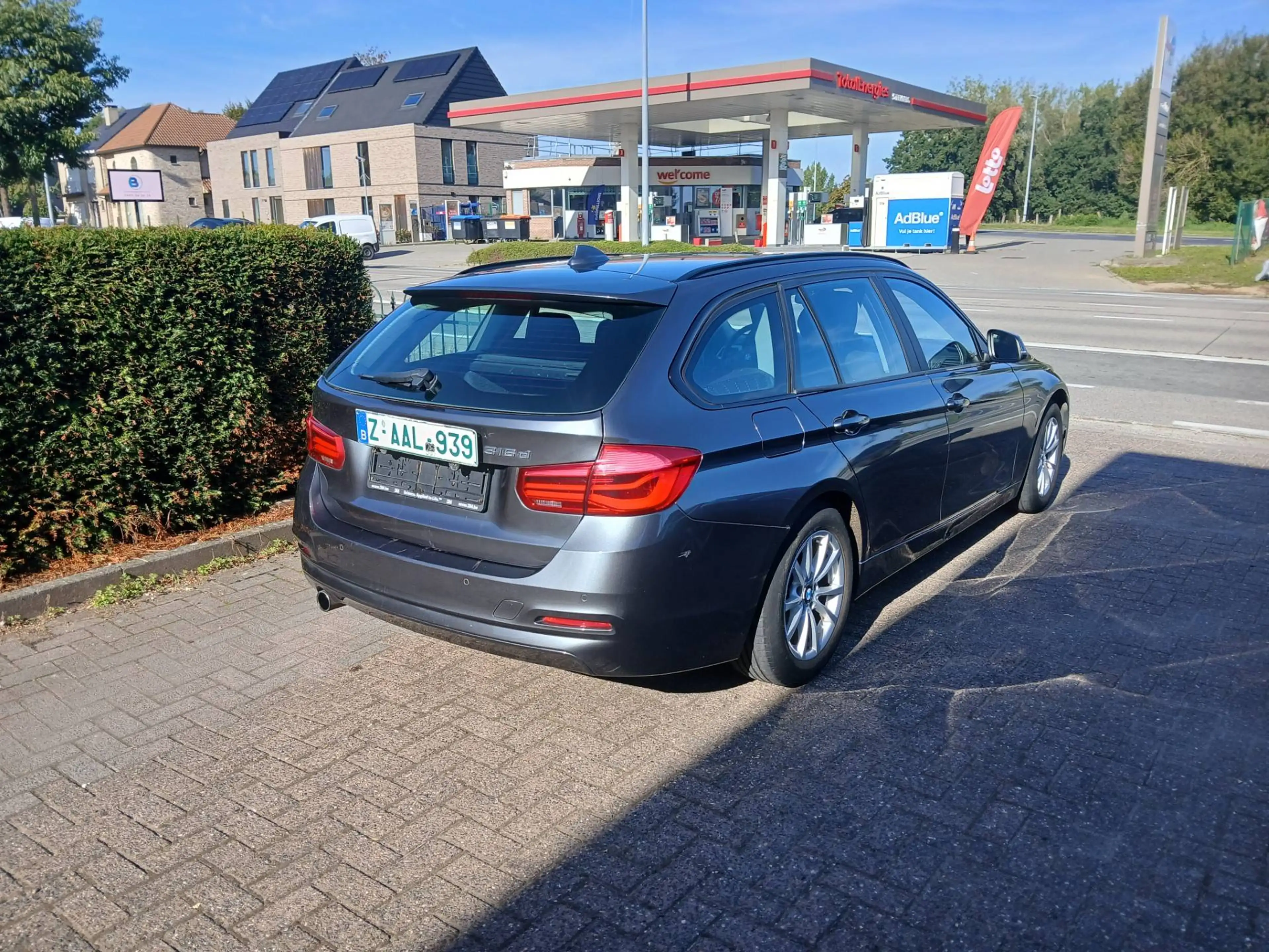 BMW 316 Touring 316 dA — photo 3