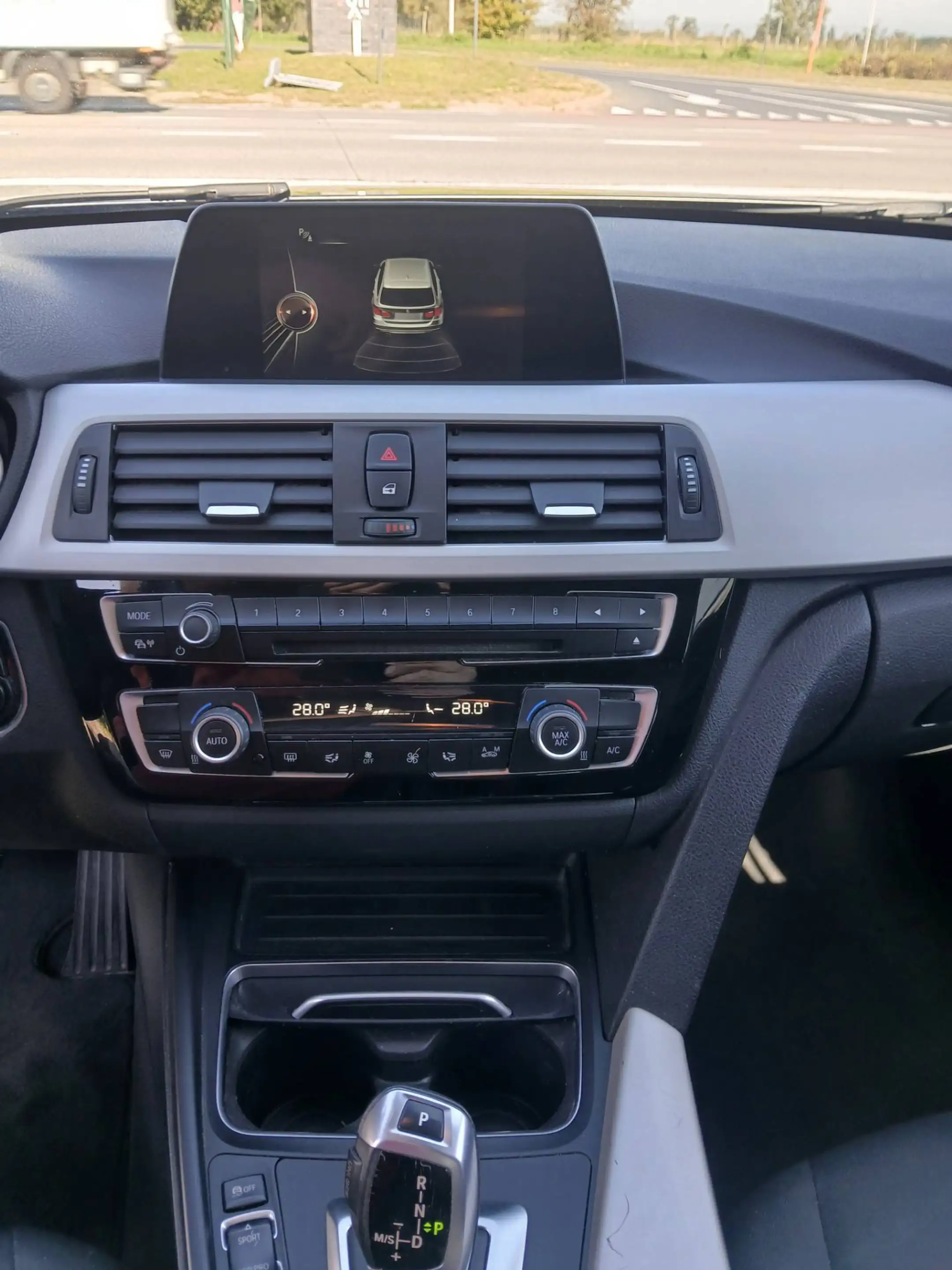 BMW 316 Touring 316 dA — photo 11
