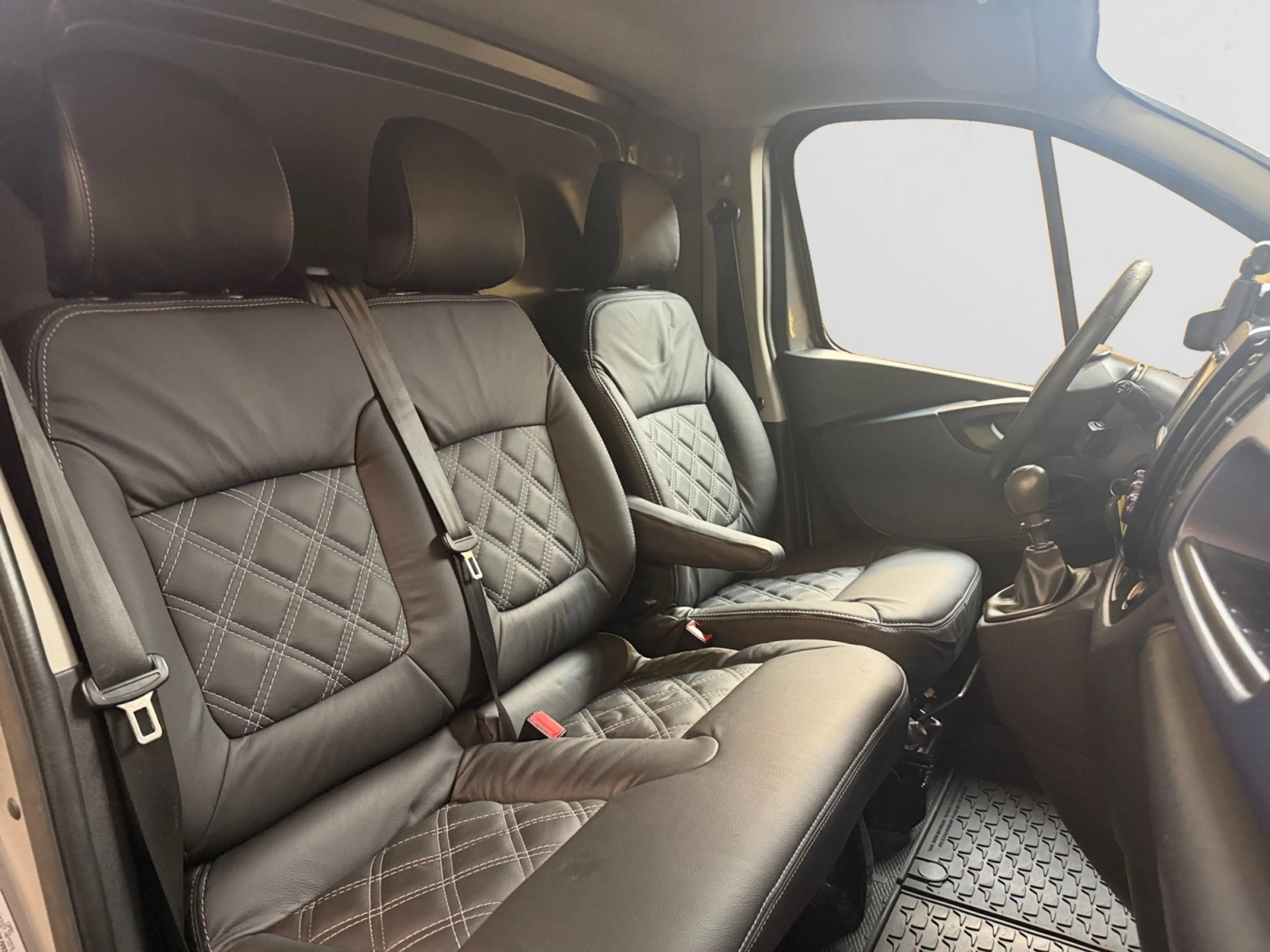 Opel Vivaro 1.6 CDTI L2H1 Edition Euro 6 3 Pers, Design Leder, — photo 3