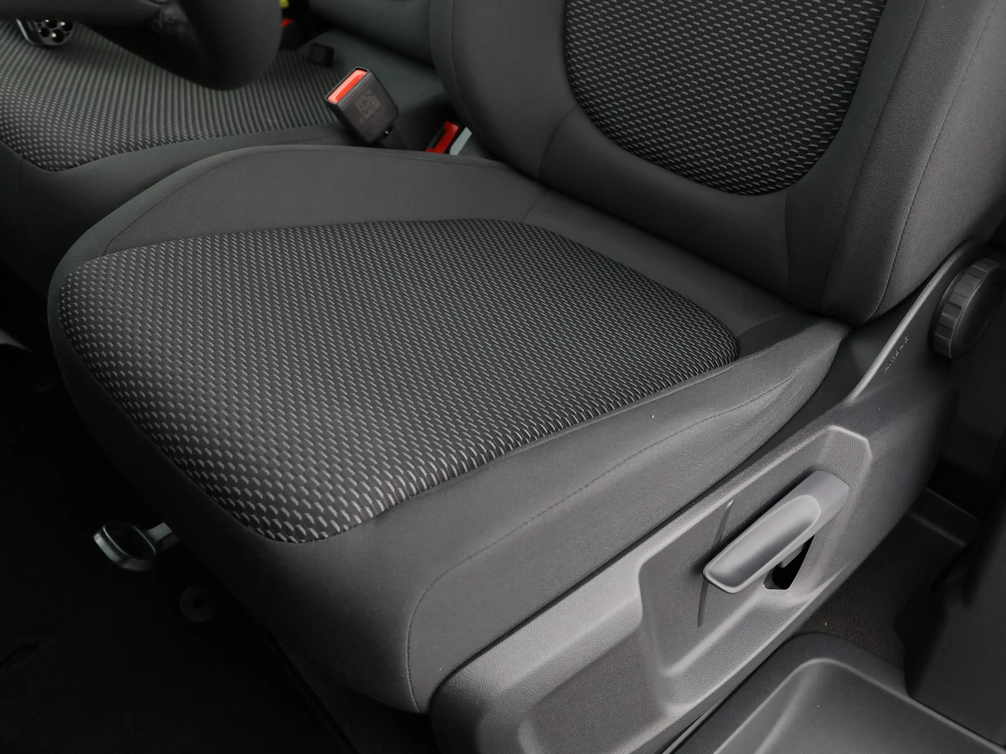 Volkswagen ID. Buzz Cargo Bedrijfswagens Bulli Limited Edition 79kWh 340pk 4 — photo 15