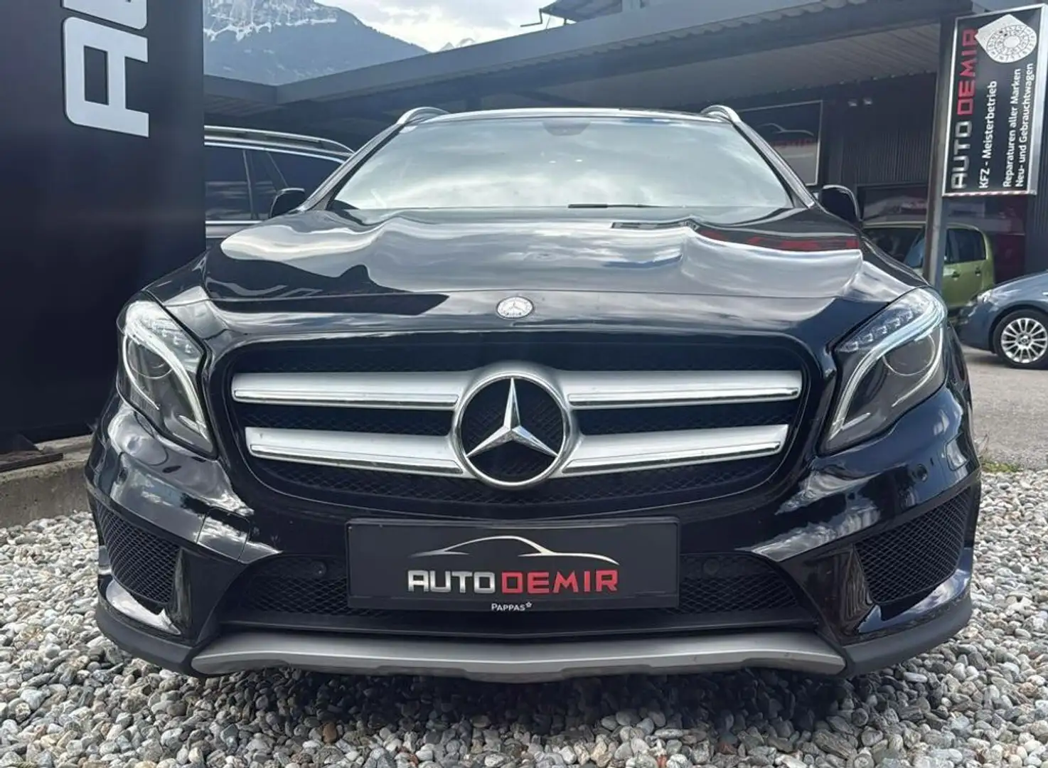 Mercedes-Benz GLA 220 CDI / d 4Matic (156.905) Schwarz - 1