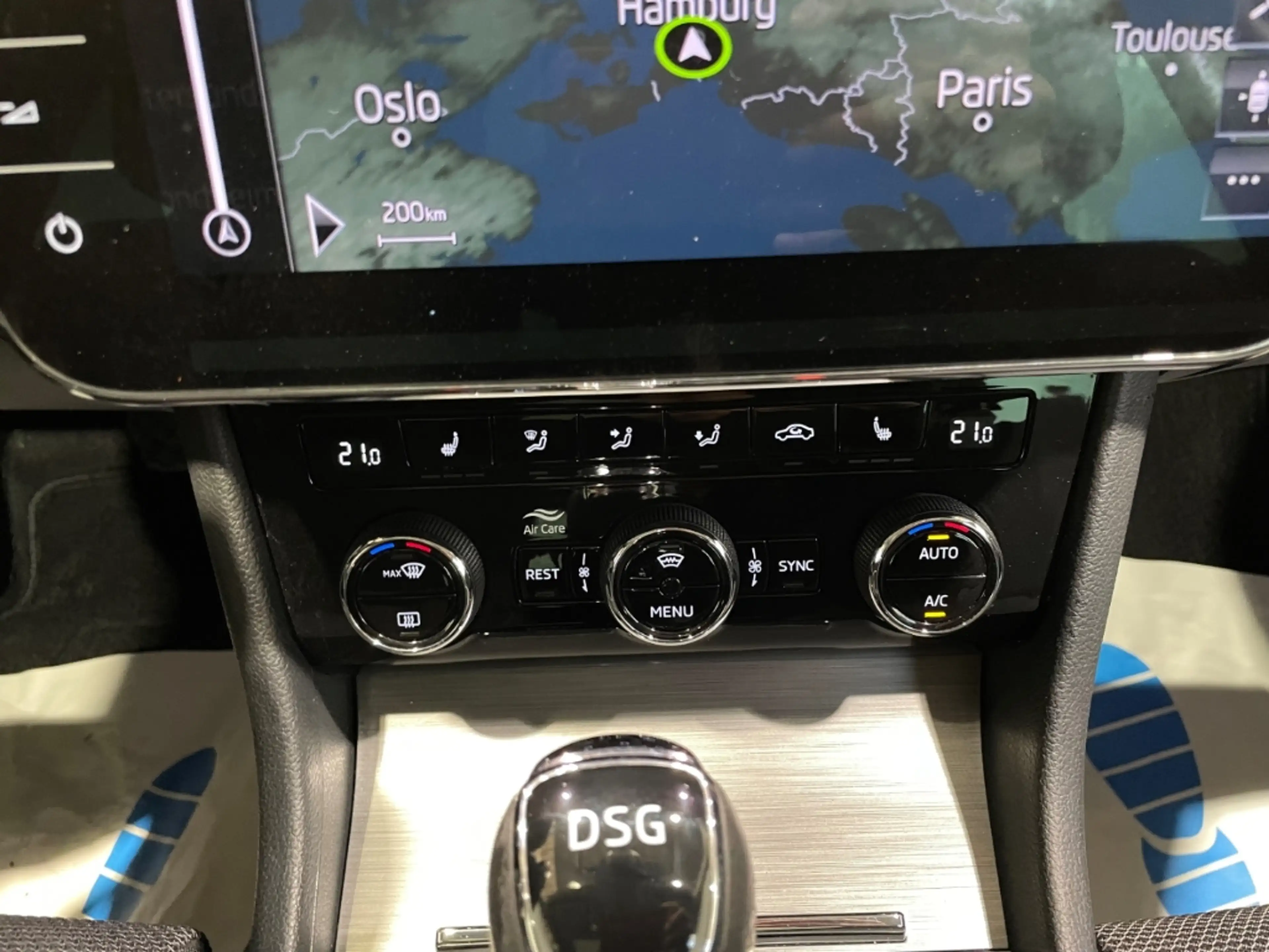 Skoda Superb Combi DSG Style EU6d Navi LED ACC Pano Virtual Coc — photo 15