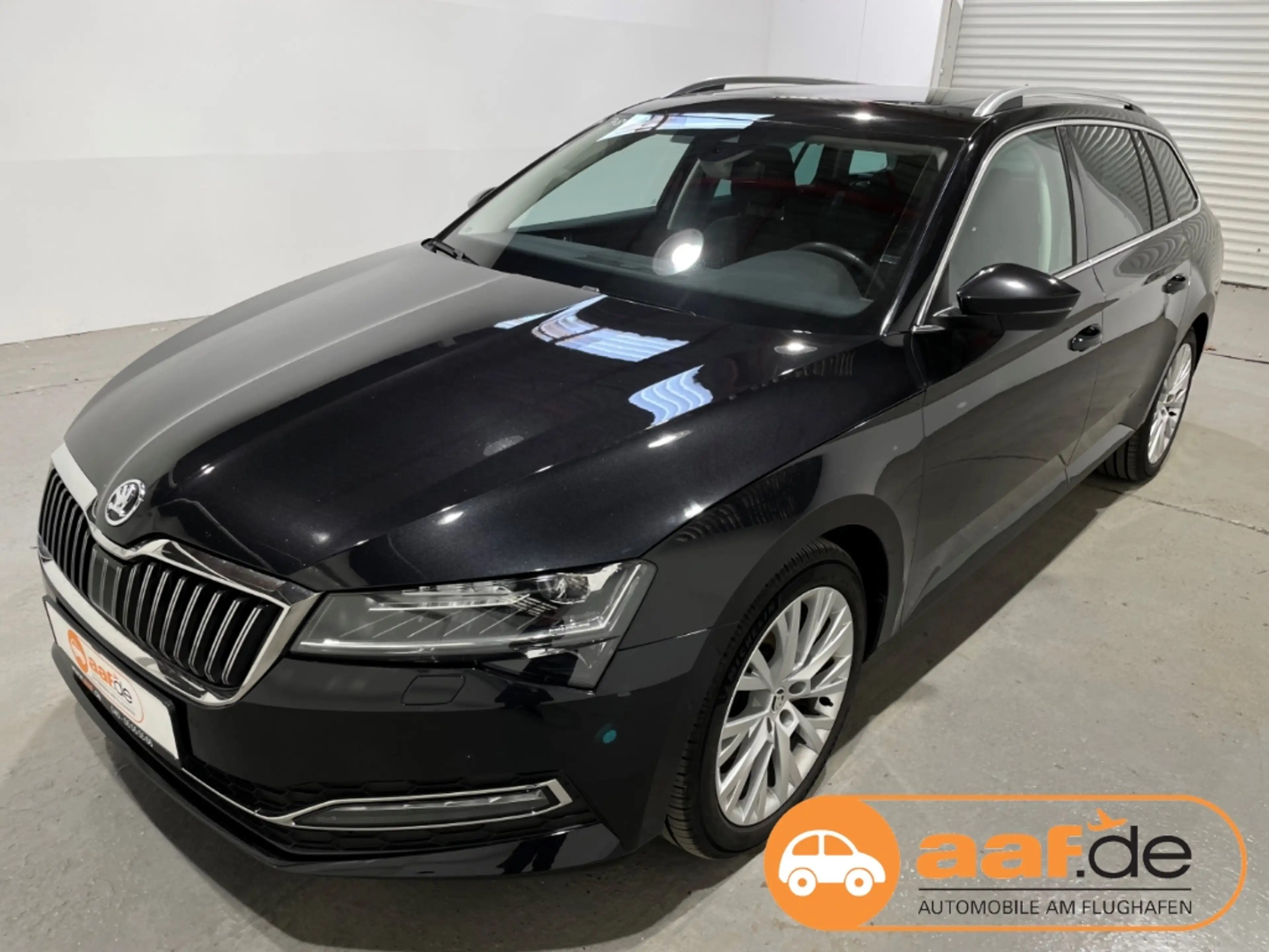 Skoda Superb Combi DSG Style EU6d Navi LED ACC Pano Virtual Coc