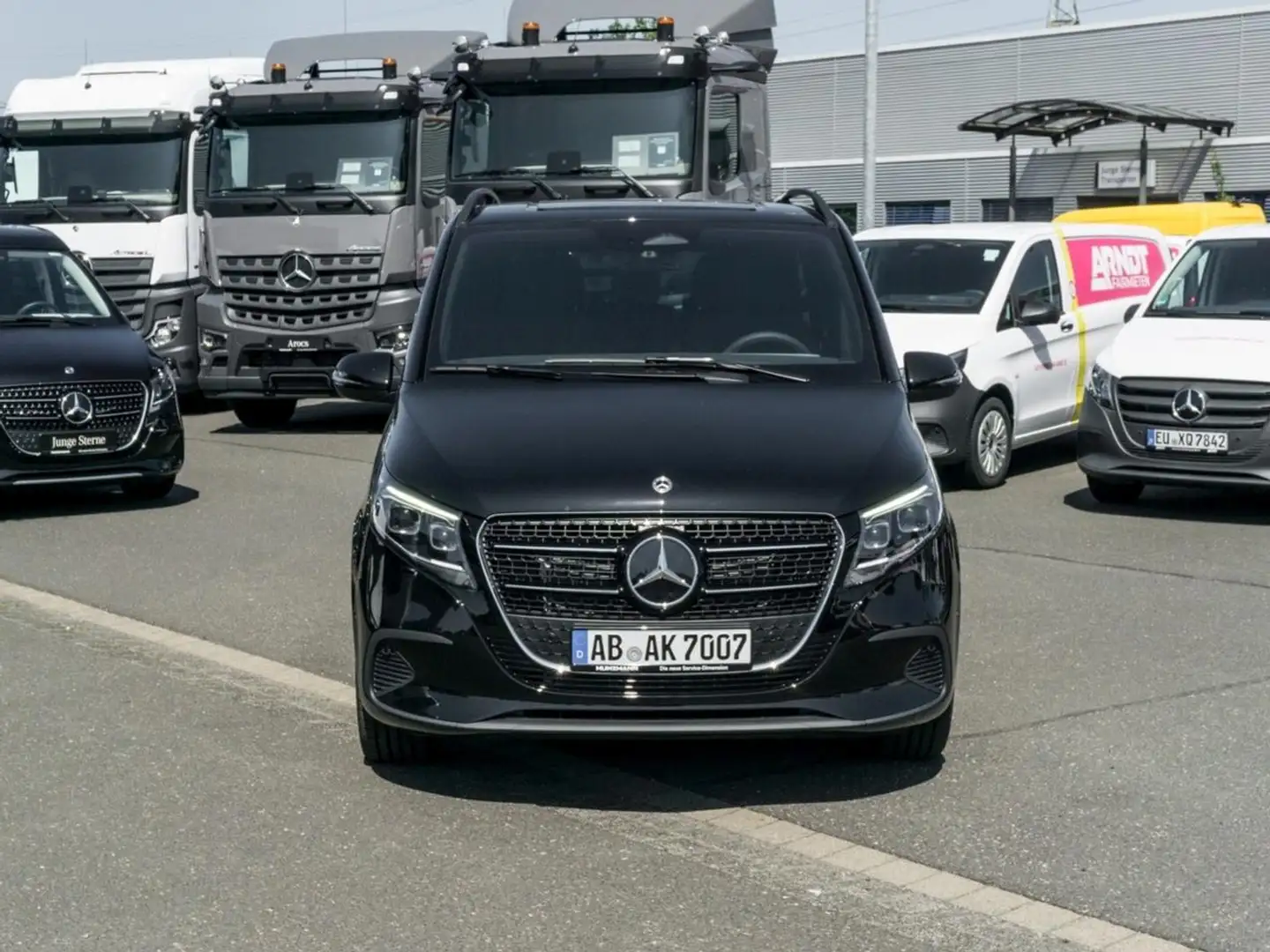 Mercedes-Benz V 300 d STYLE Lang Navi Distronic Standheizung Zwart - 2