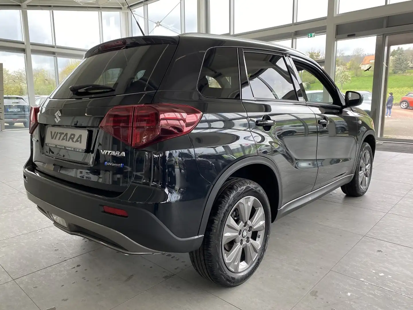 Suzuki Vitara Comfort VOLLHYBRID Automatik Klimaauto, ACC, Apple Zwart - 2