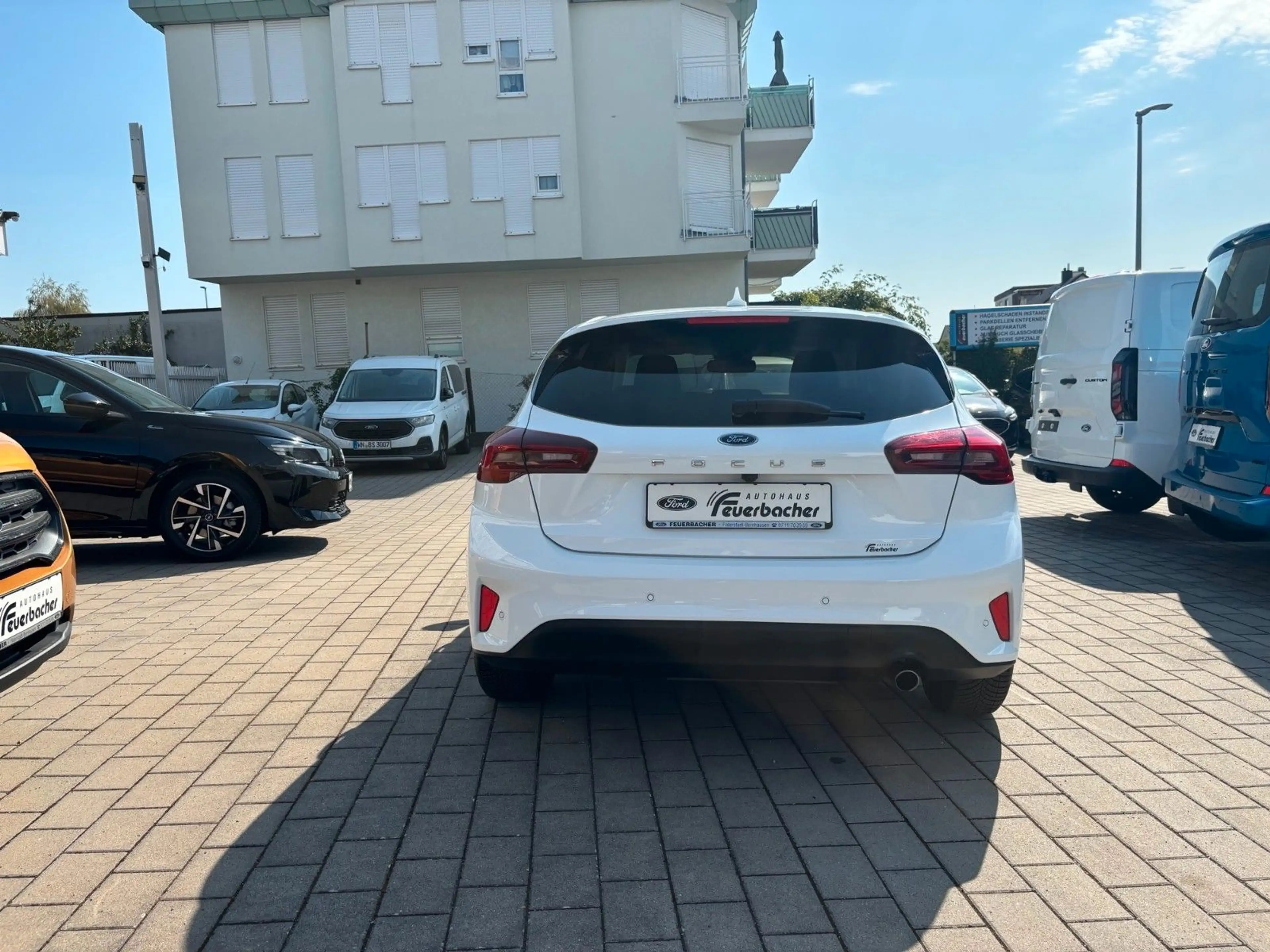 Ford Focus 1.5 Limousine Titanium X Business — photo 14
