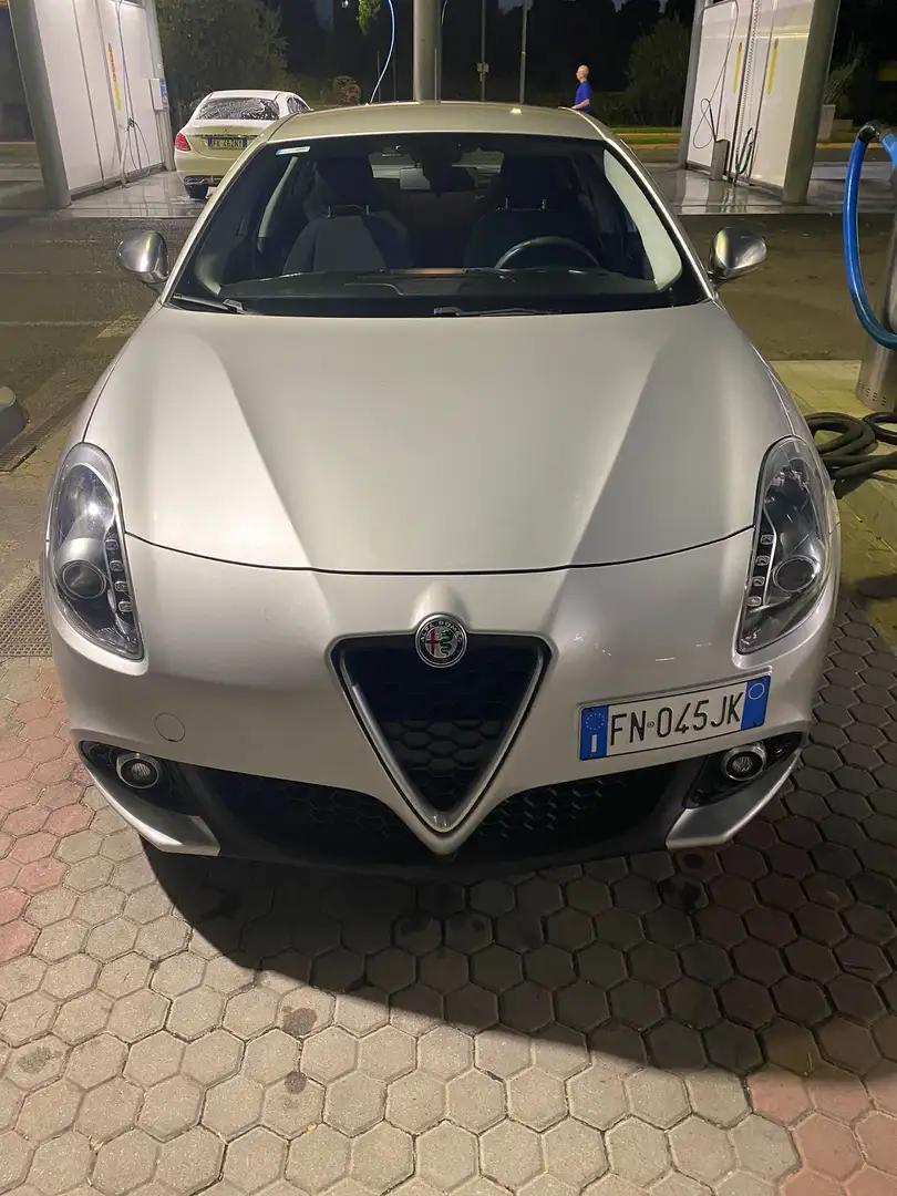 Alfa Romeo Giulietta 1.6 jtdm Super 120cv - 1