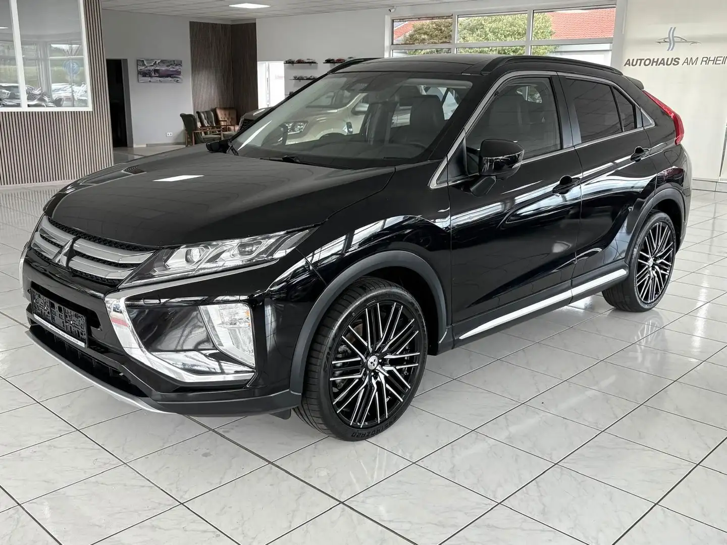 Mitsubishi Eclipse 2.3L+4WD+Navi+SHZ+360*Kamera+AHK+Aut Schwarz - 2