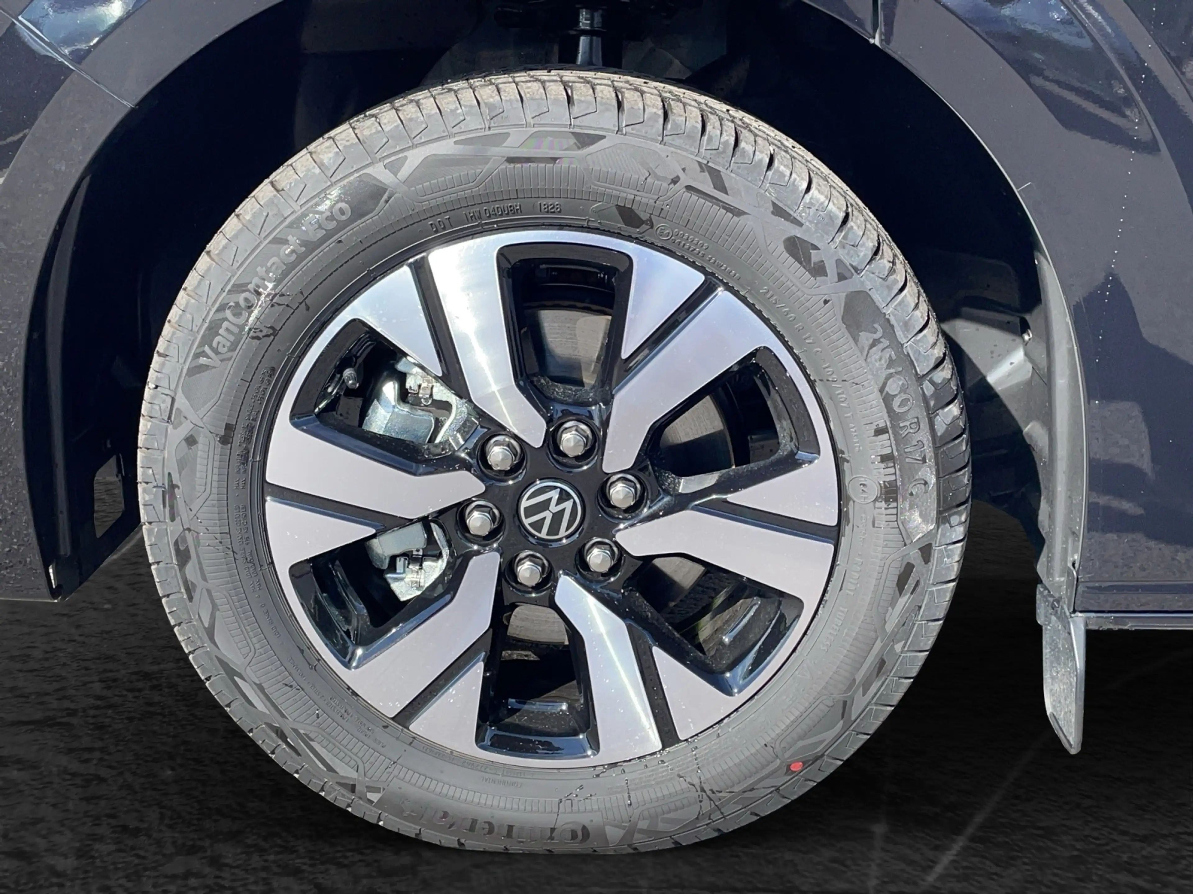 Volkswagen T7 Caravelle 2.0 TDI Automatik Style lang 4MOTION — photo 5