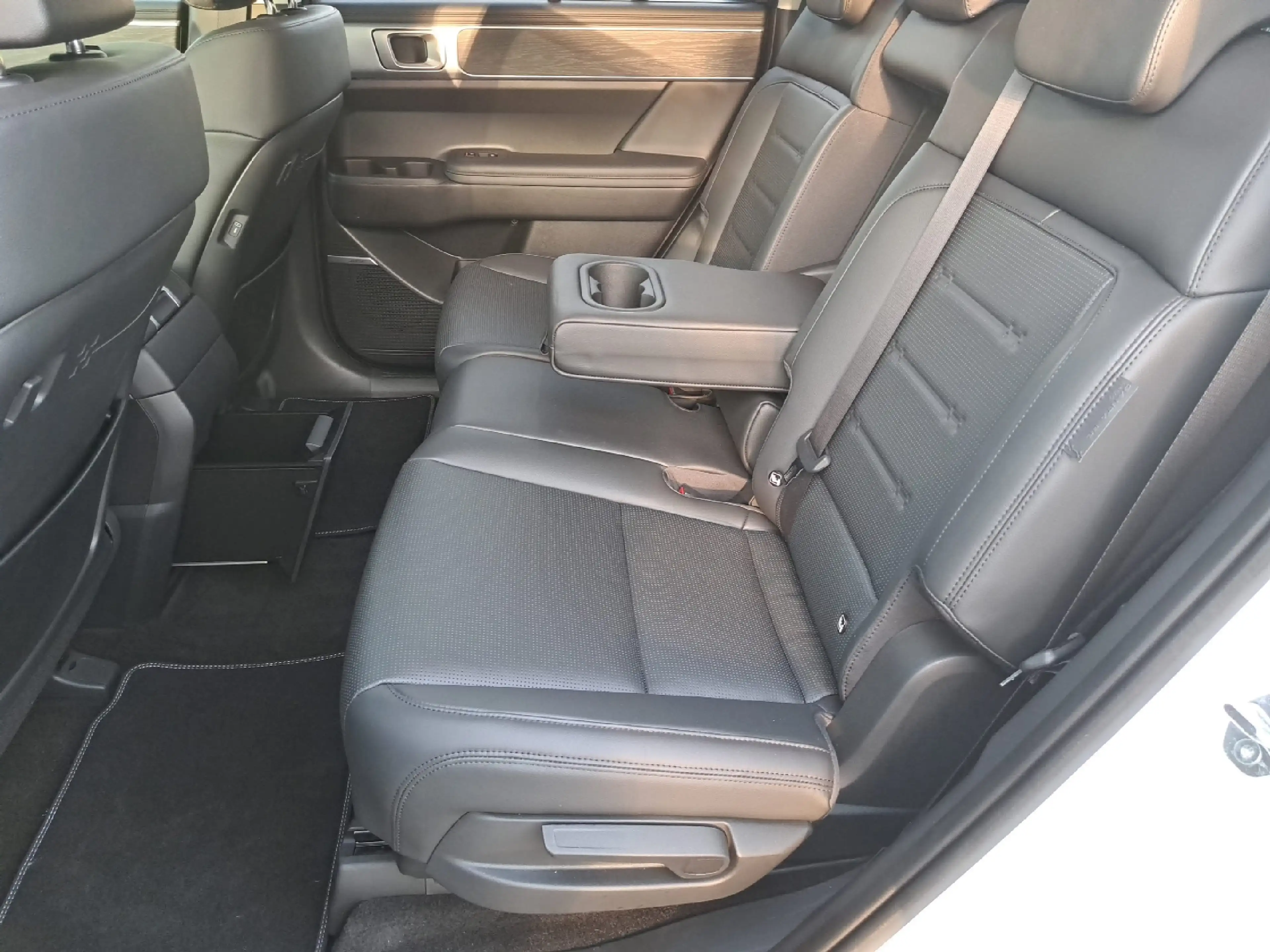 Hyundai SANTA FE 1.6 T-GDI HEV *NSCC*HDA2.0*4xSHZ — photo 26
