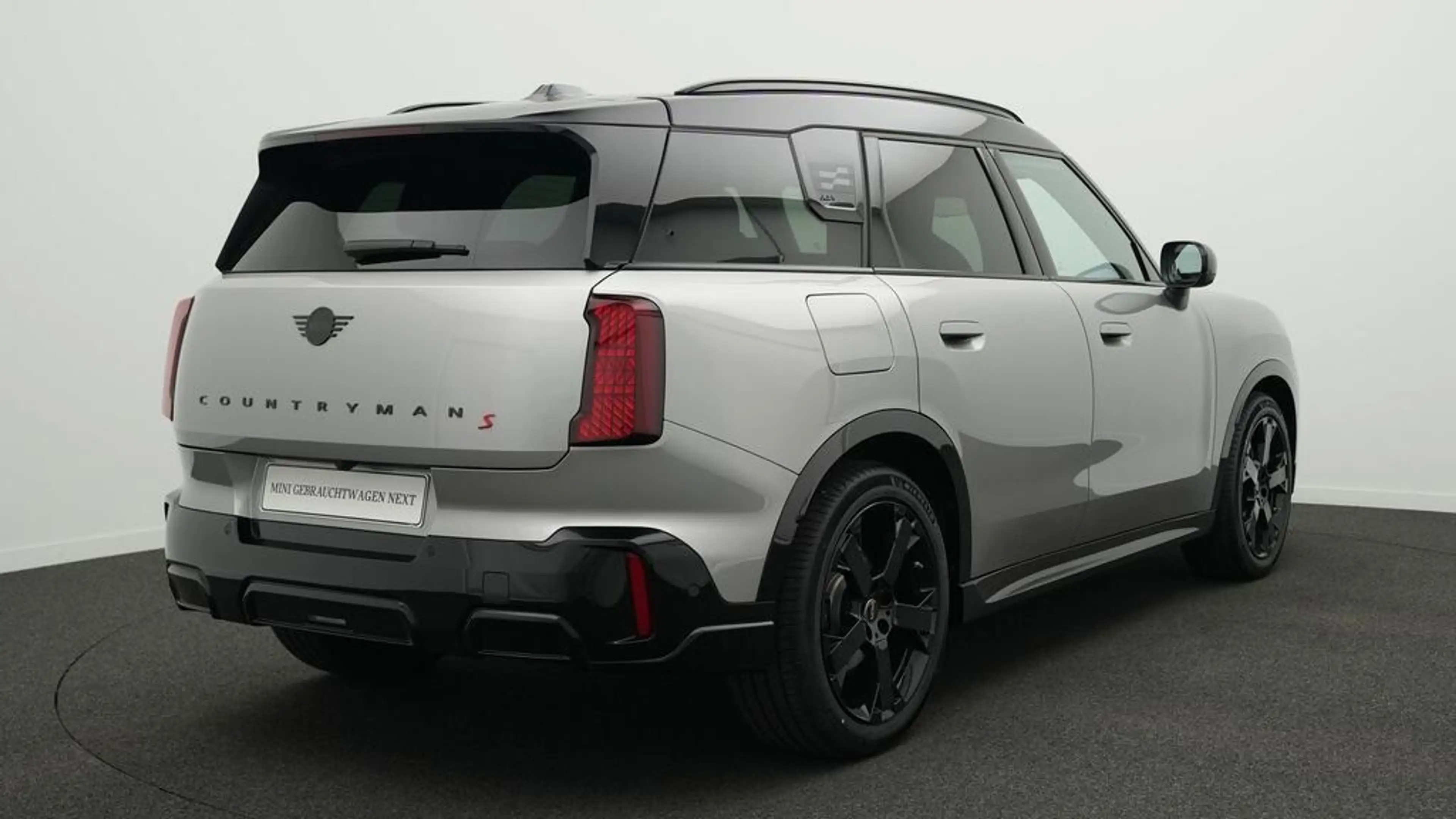 MINI Countryman S All4 John Cooper Works Trim — photo 6
