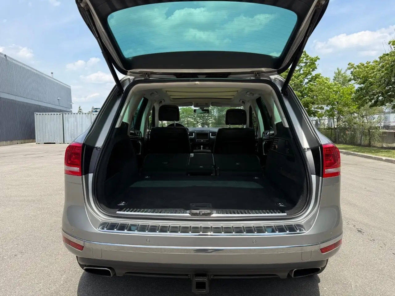 Volkswagen Touareg снимка Volkswagen Touareg