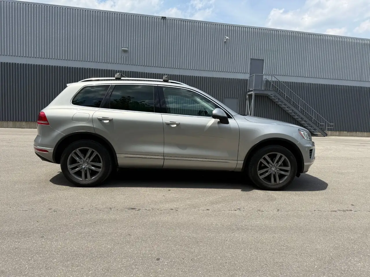Volkswagen Touareg снимка Volkswagen Touareg