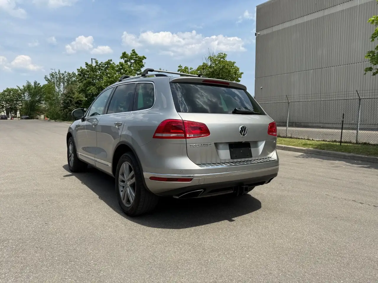 Volkswagen Touareg снимка Volkswagen Touareg