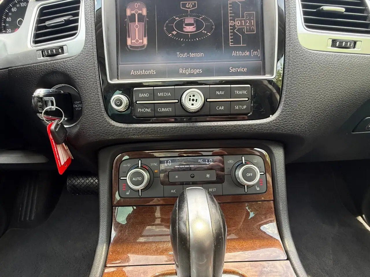 Volkswagen Touareg снимка Volkswagen Touareg
