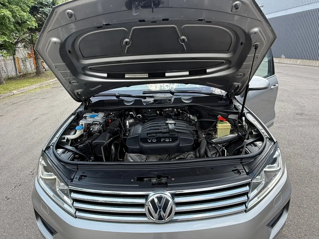 Volkswagen Touareg снимка Volkswagen Touareg
