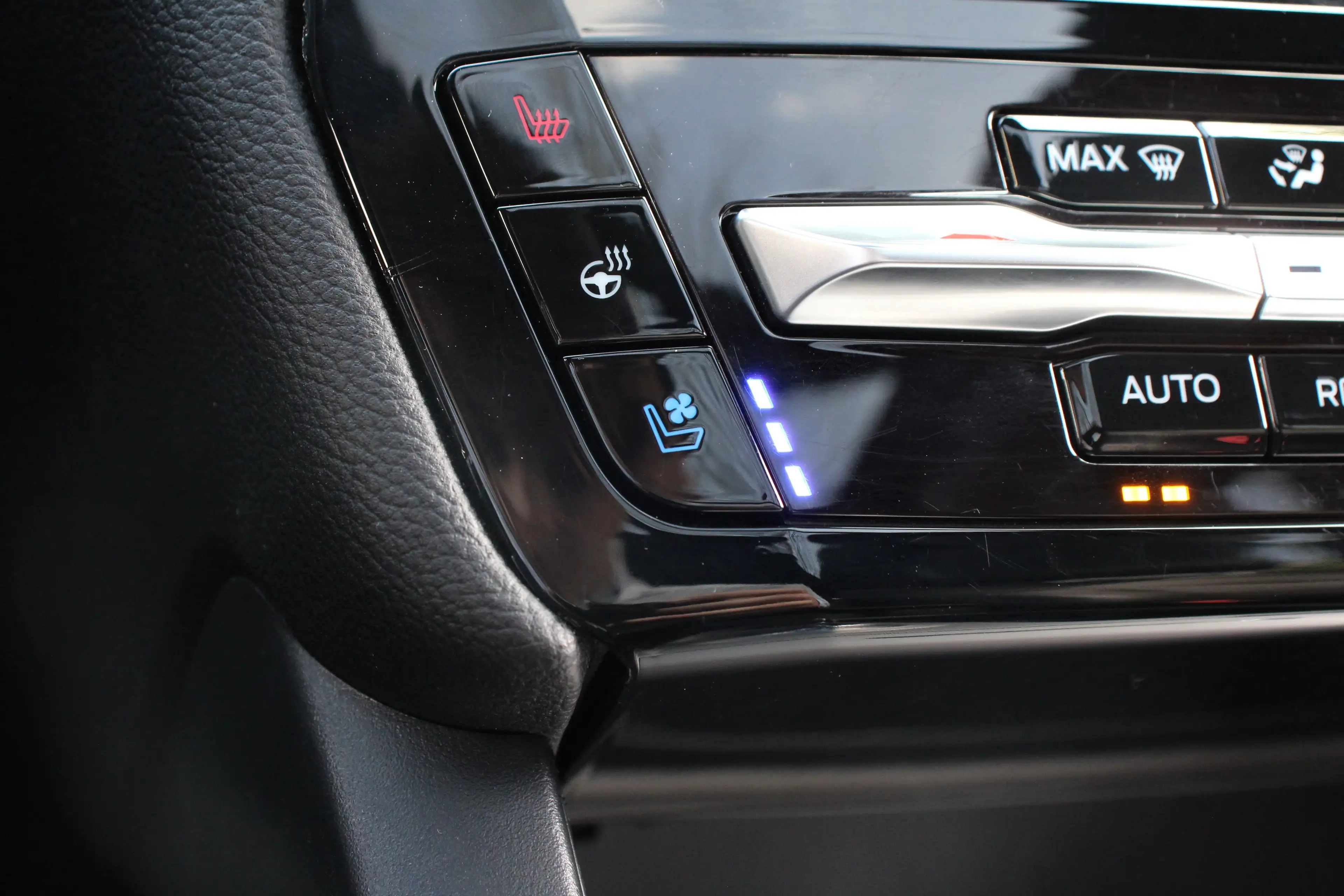 Ford Explorer ST-Line Plug-in-Hybrid 4x4 | 360° Camera | Voorsto — photo 27