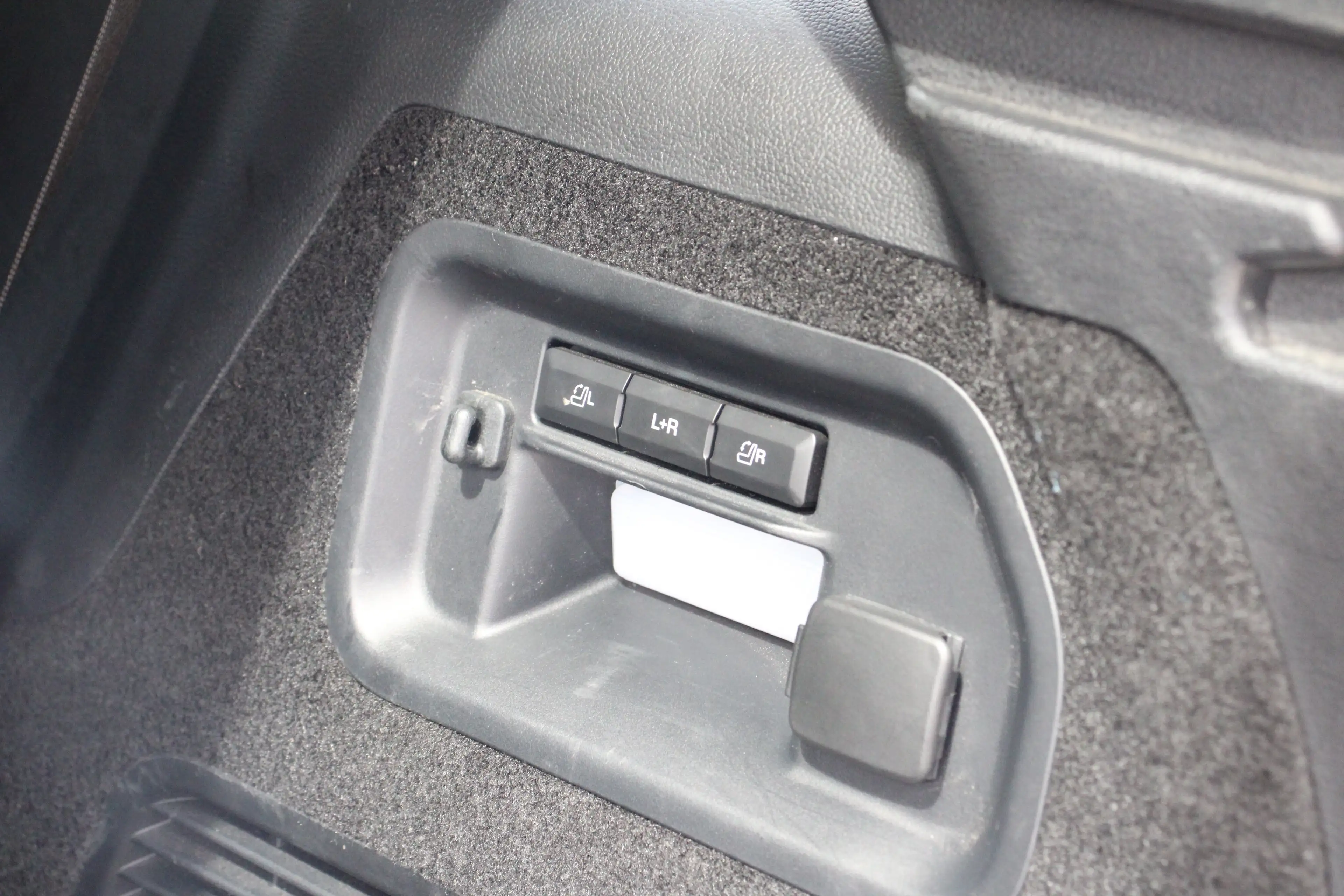 Ford Explorer ST-Line Plug-in-Hybrid 4x4 | 360° Camera | Voorsto — photo 35