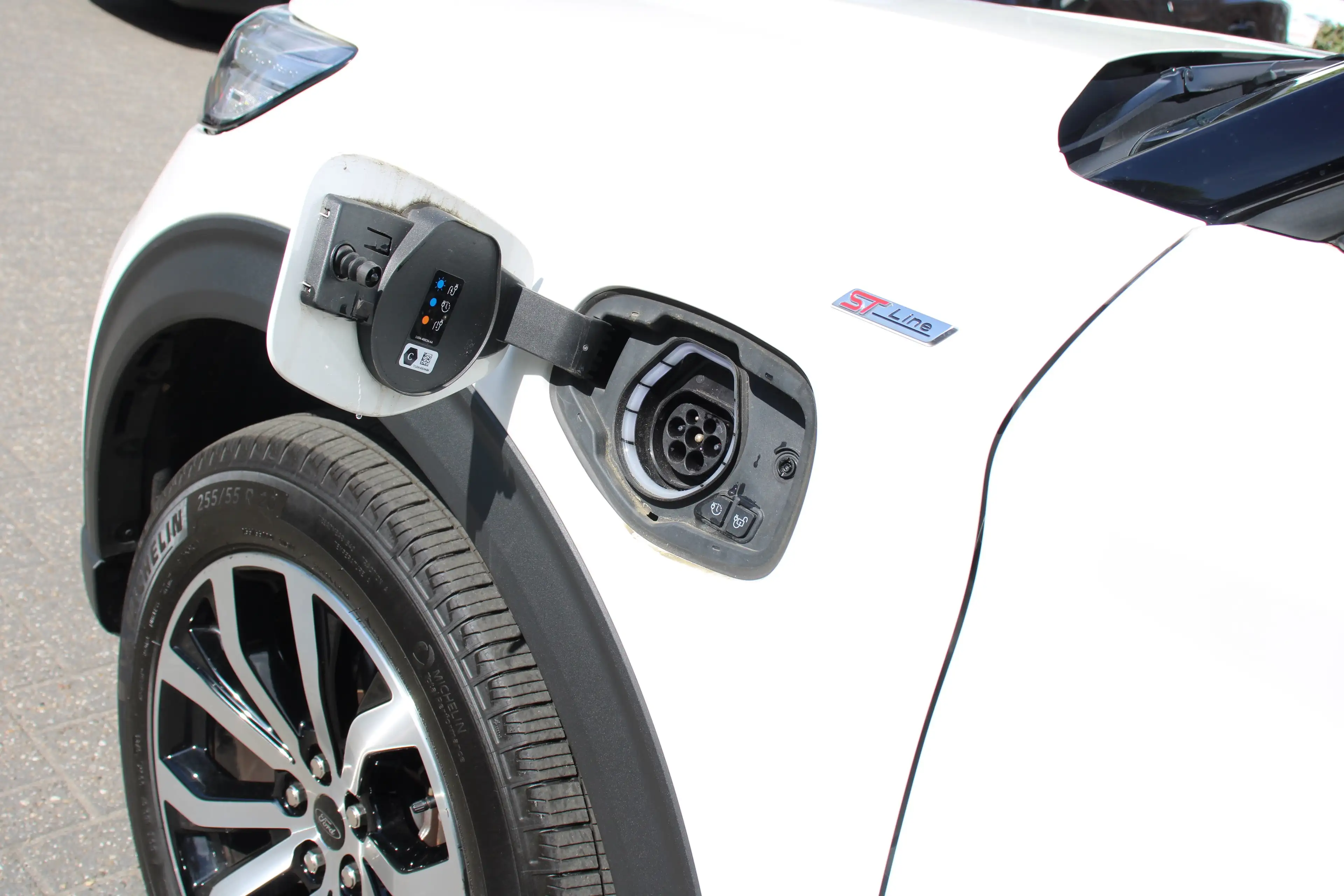 Ford Explorer ST-Line Plug-in-Hybrid 4x4 | 360° Camera | Voorsto — photo 36