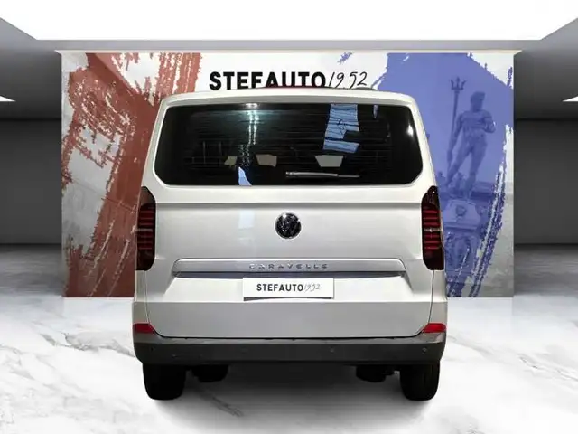 Volkswagen Caravelle view 6