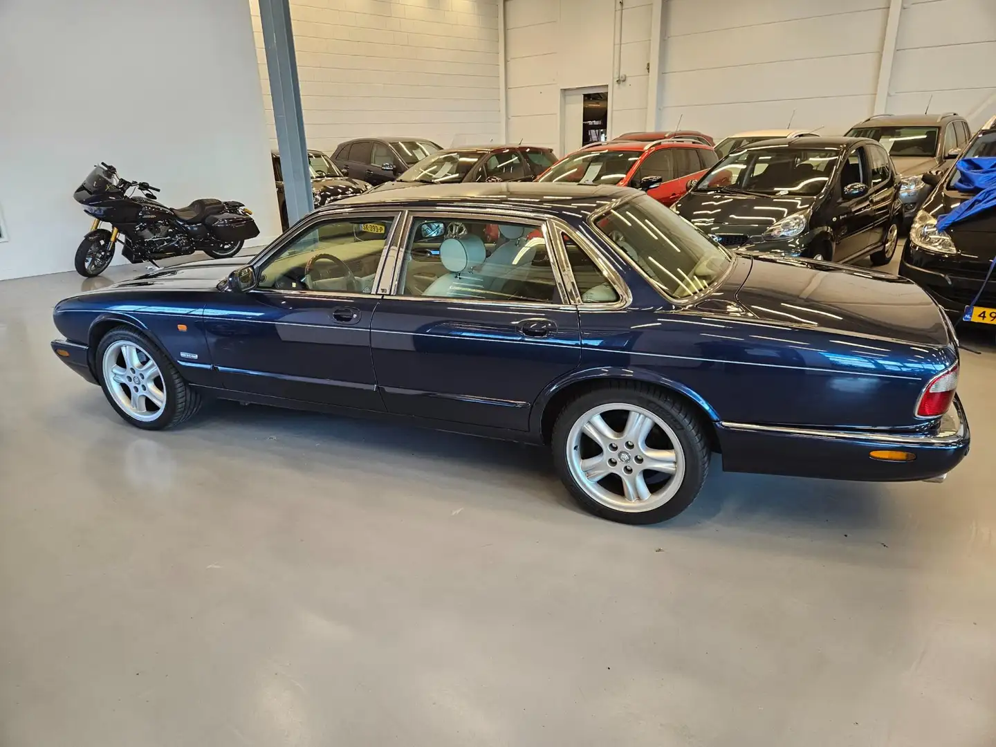 Jaguar Sovereign XJ8 4.0 V8 Blau - 2