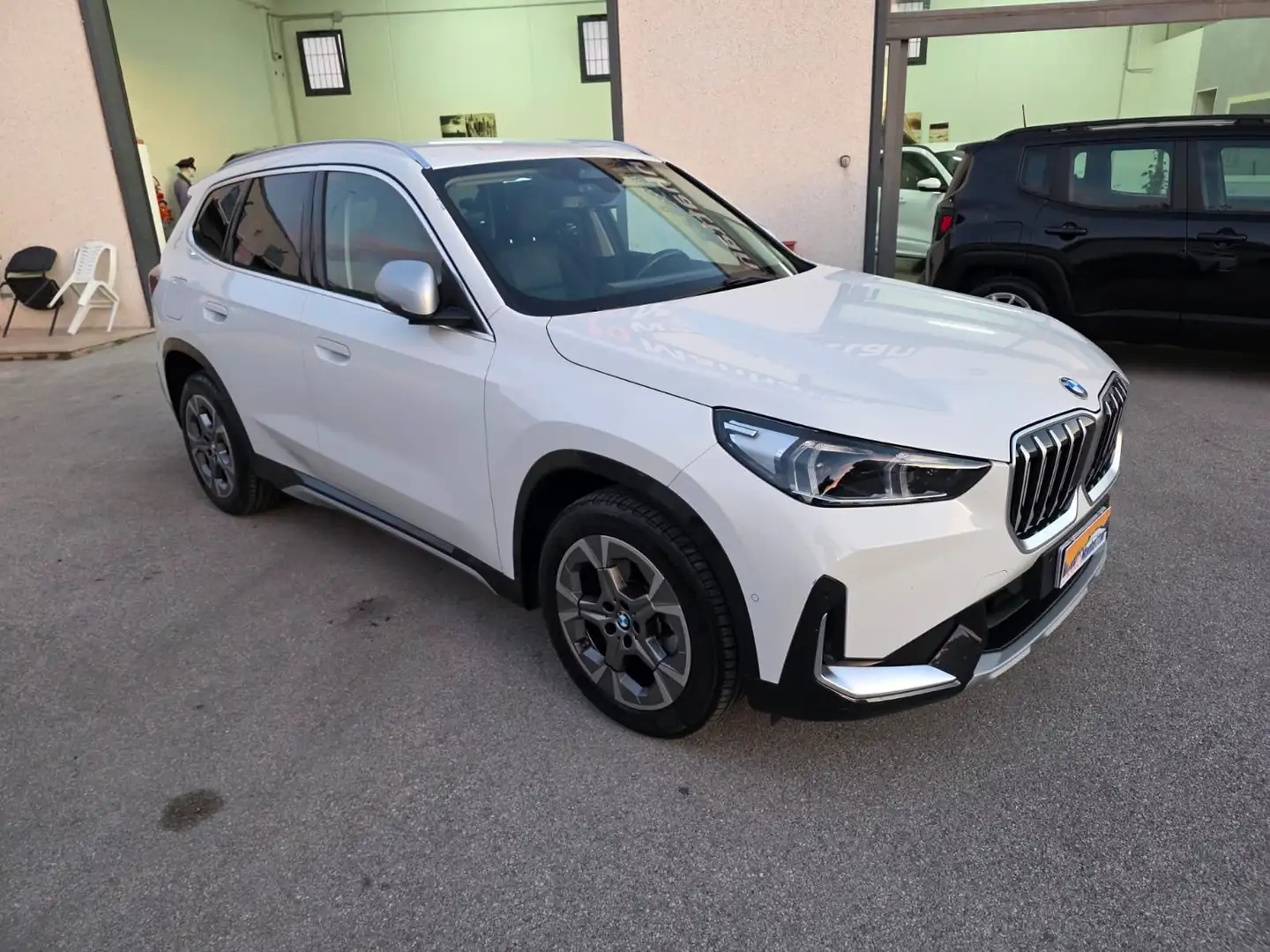 BMW X1 X1 U11 sdrive18d auto x-line Blanc - 1
