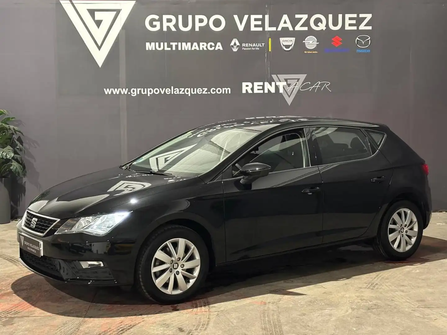 SEAT Leon 1.6TDI CR S&S Style 115 Negro - 1