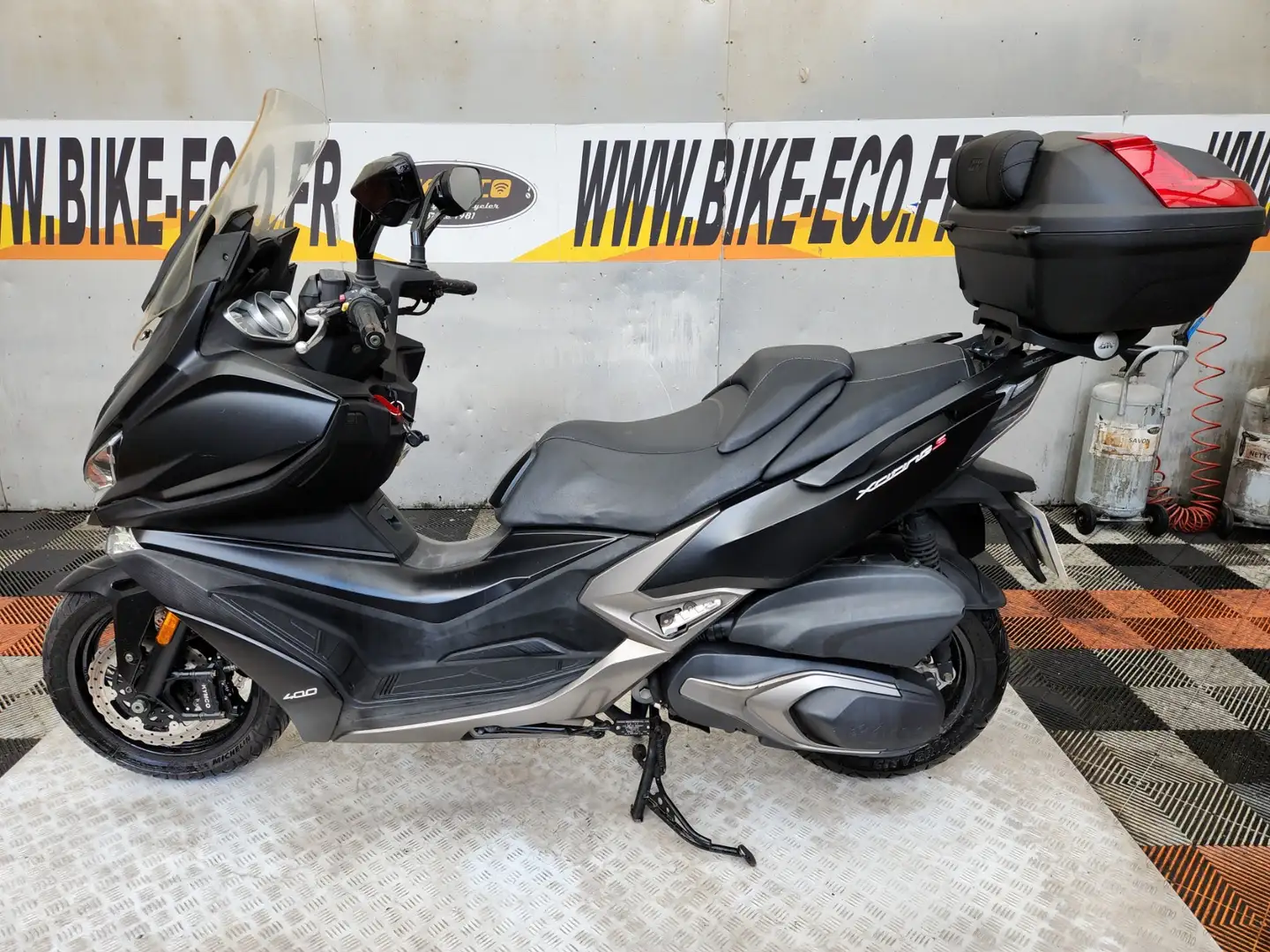 Kymco Xciting 400i Gris - 2
