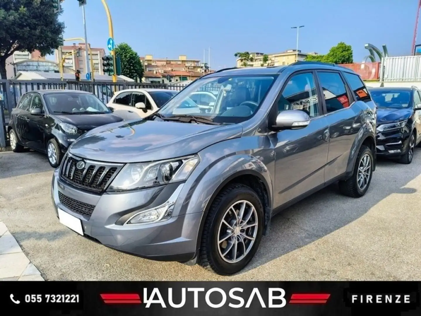Mahindra XUV500 2.2 D AWD 7 Posti Navi Pelle Unico Propr. Gris - 1