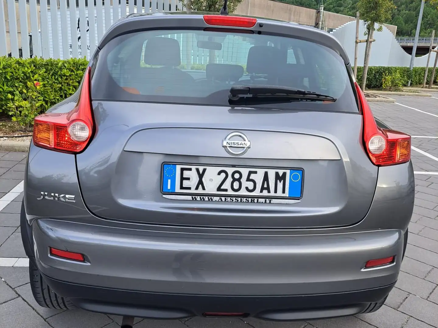 Nissan Juke Juke I 2010 1.6 Acenta eco Gpl Grigio - 1