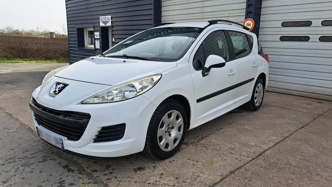 Peugeot 207 1.6 HDi 90ch BLUE LION Active