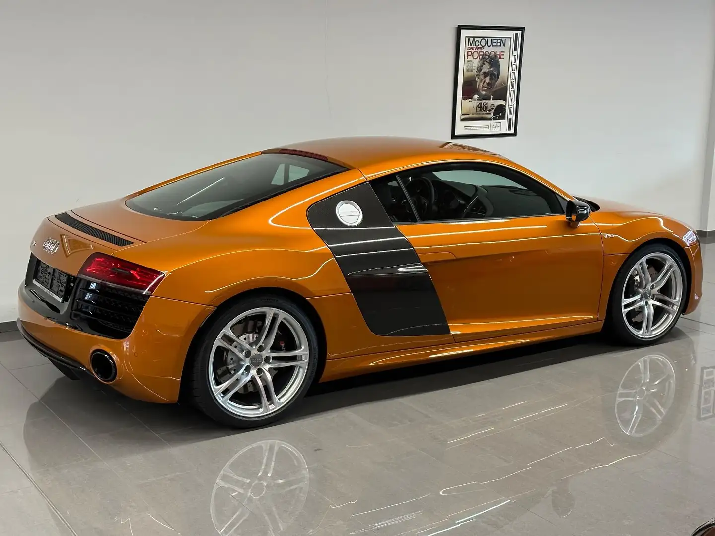Audi R8 V10 5.2L  6 Gang Manuell ,4x Carbon. Rarität Orange - 2