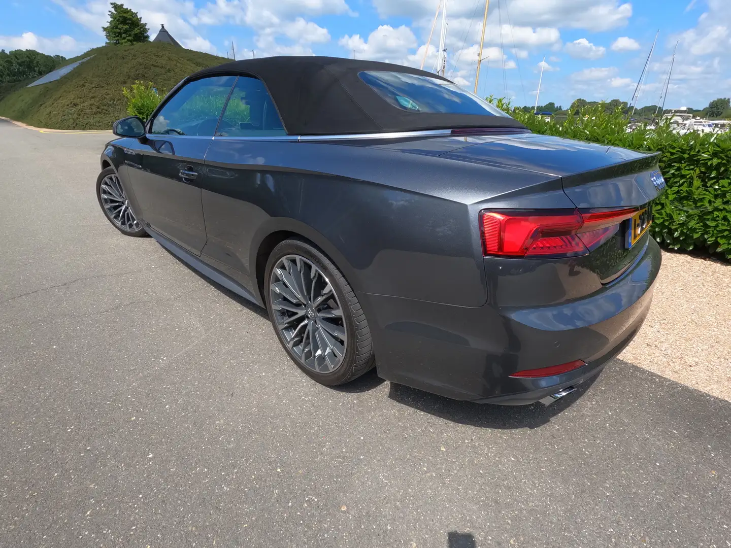 Audi A5 A5 2.0 TFSI q. Sp. PLS Grijs - 1