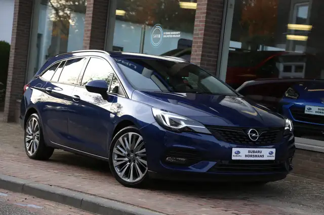 Opel Astra Sports Tourer 1.2 Launch Edition Navi BOSE Camera